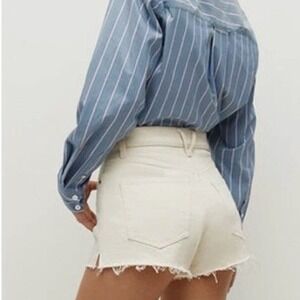 $178 Veronica Beard Veronica Beard Timmi Cutoff Denim Shorts in Ecru Size 28